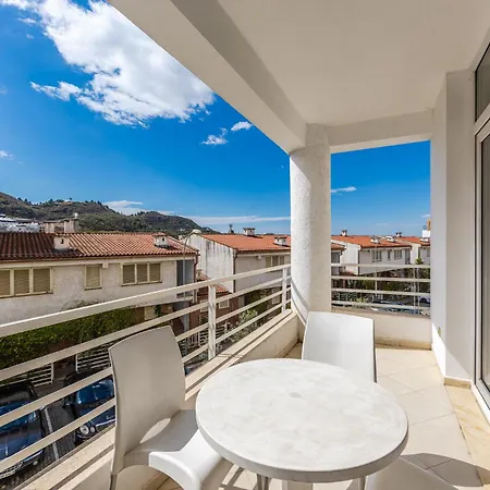 Calm Haven Modern 2br By Pikhost Tirana