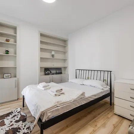 Calm Haven Modern 2br By Pikhost Lejlighed *