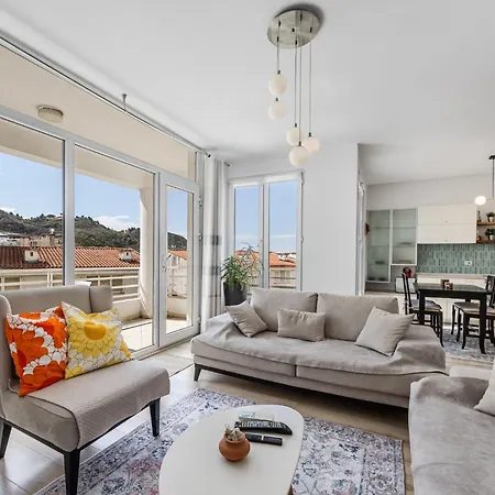 Calm Haven Modern 2br By Pikhost